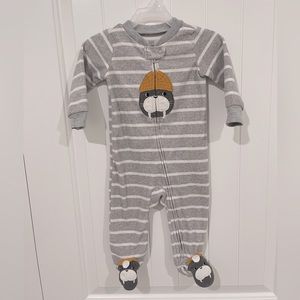 Carters - 9 Mo’s old, unisex soft bodysuit. Hardly used handful times for sale.